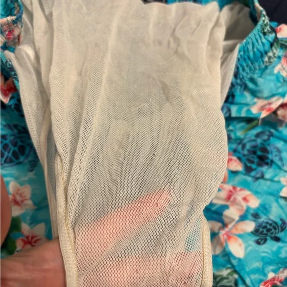 Vilbrequin used swim trunks size M - Picture 7 of 7